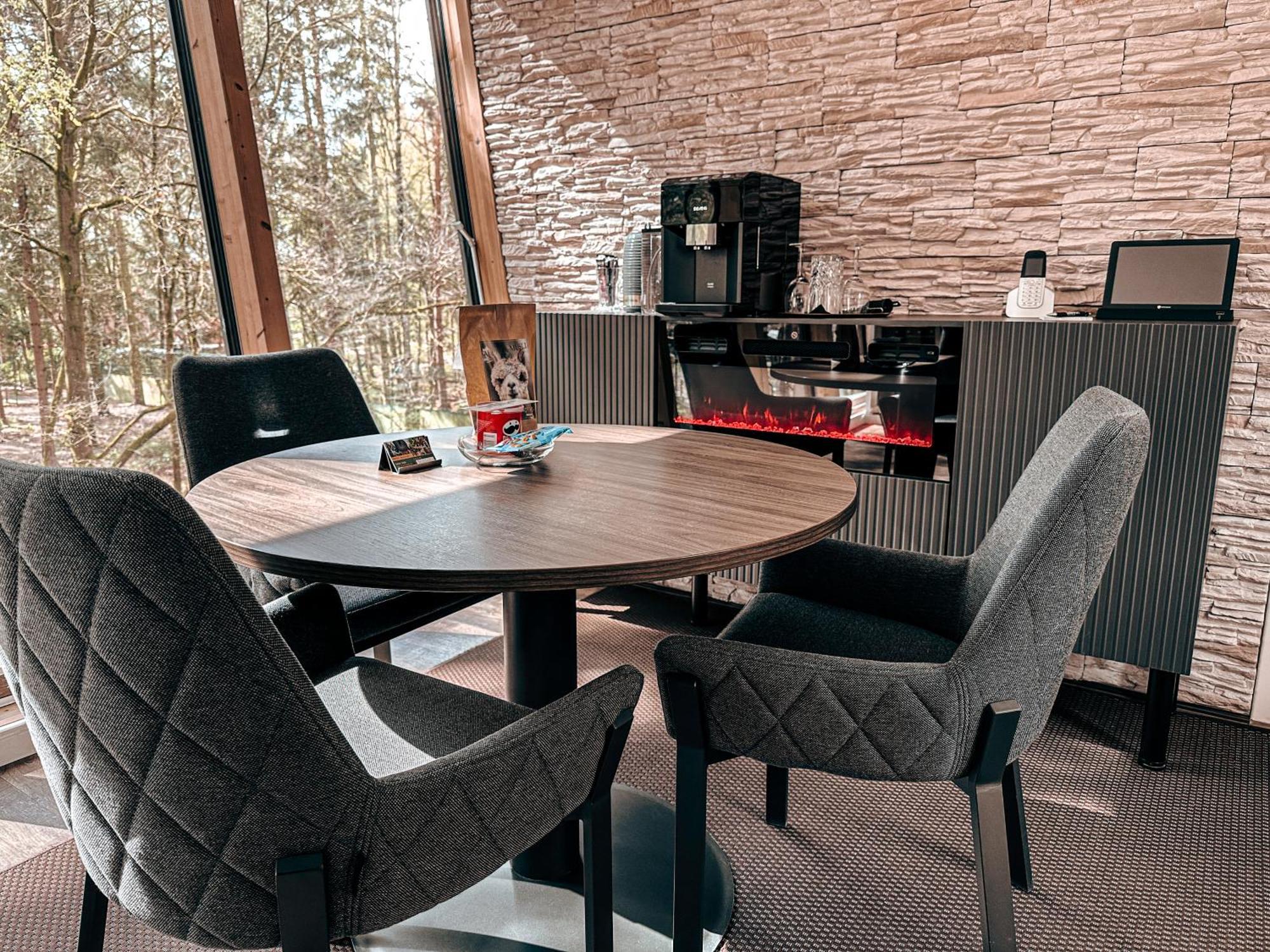 Tree Inn - Das Baumhaushotel Doerverden ภายนอก รูปภาพ