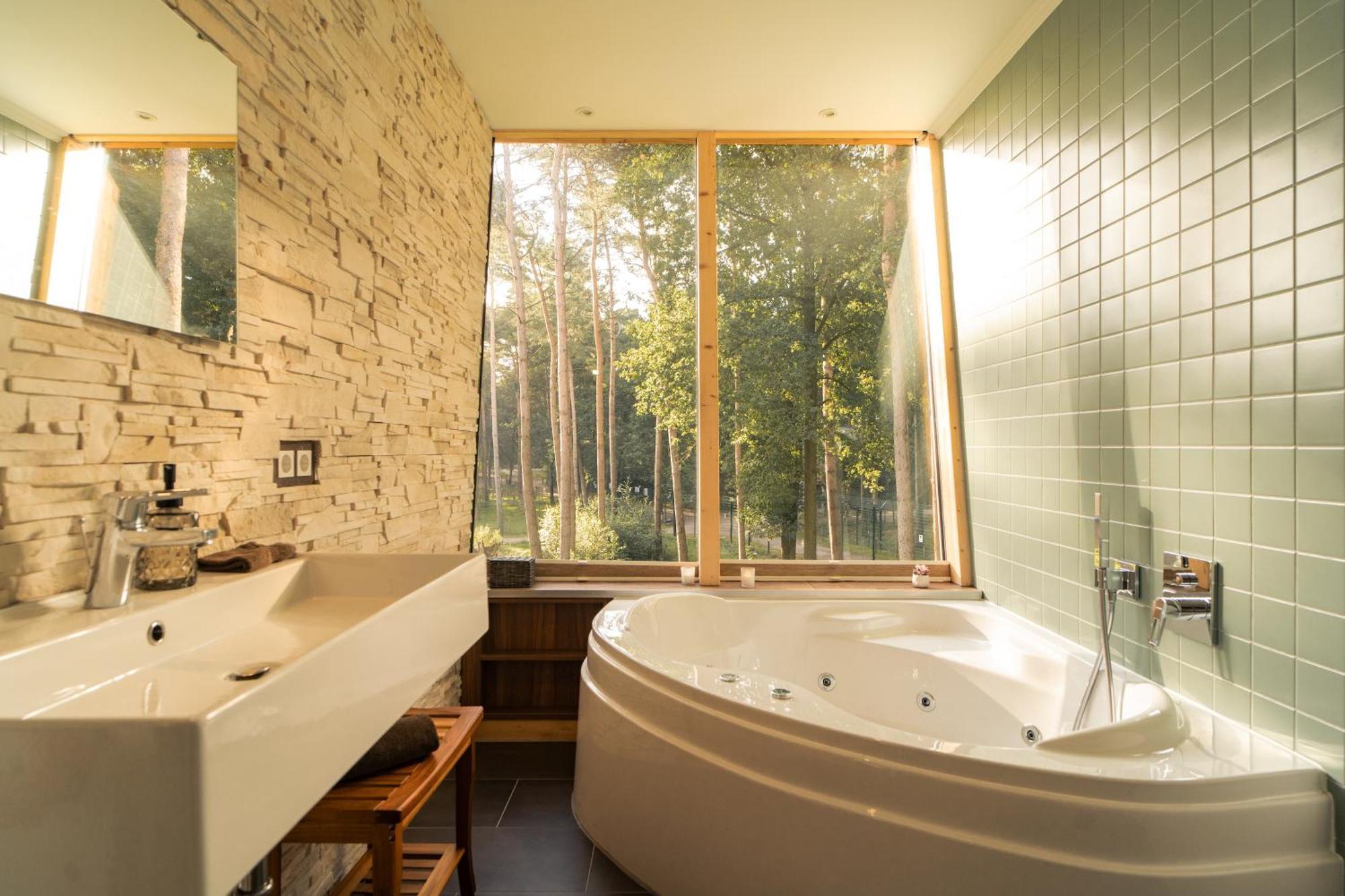Tree Inn - Das Baumhaushotel Doerverden ภายนอก รูปภาพ